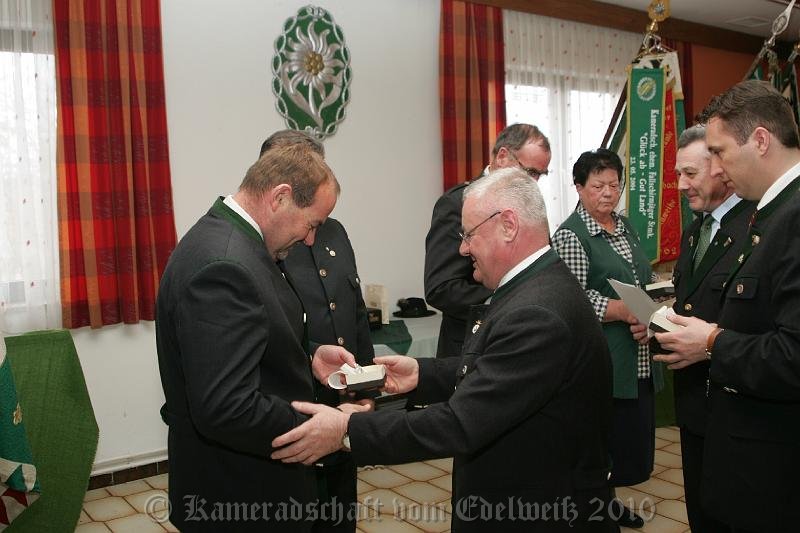 65das Grosse Silberne Edelweiss fuer Karl Windisch.JPG